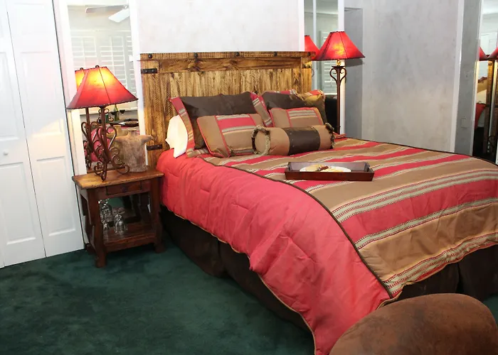 Adobe Village 4*