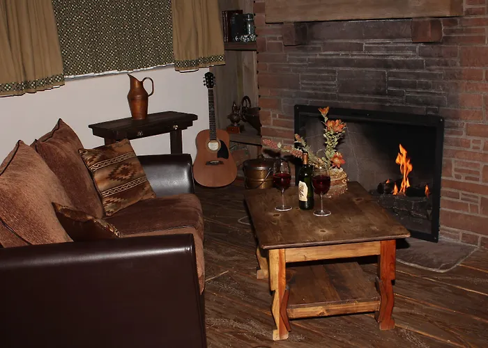 Adobe Village Inn 4*
