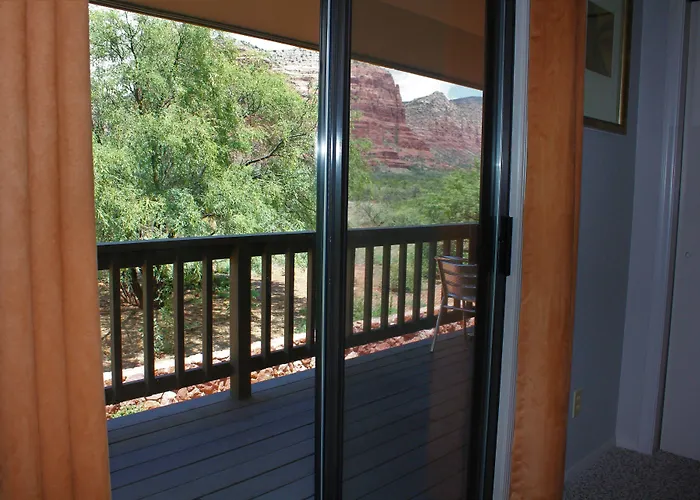 Adobe Village Inn 4*