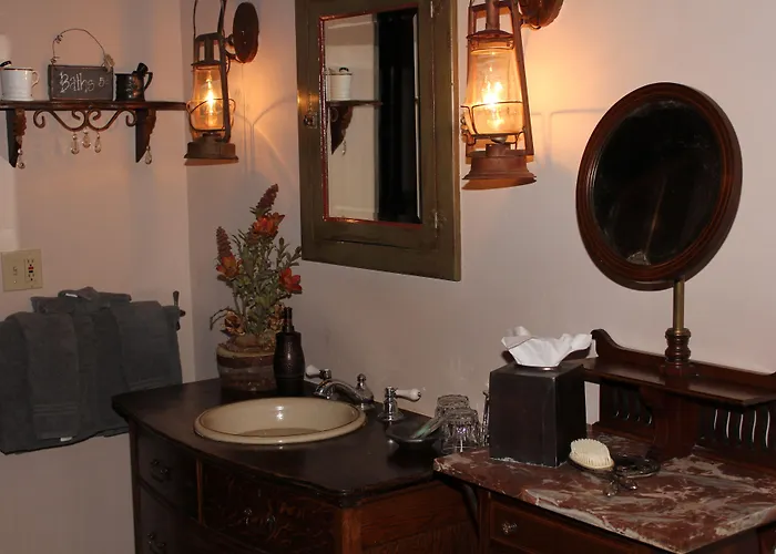 Inn Adobe Village Sedona