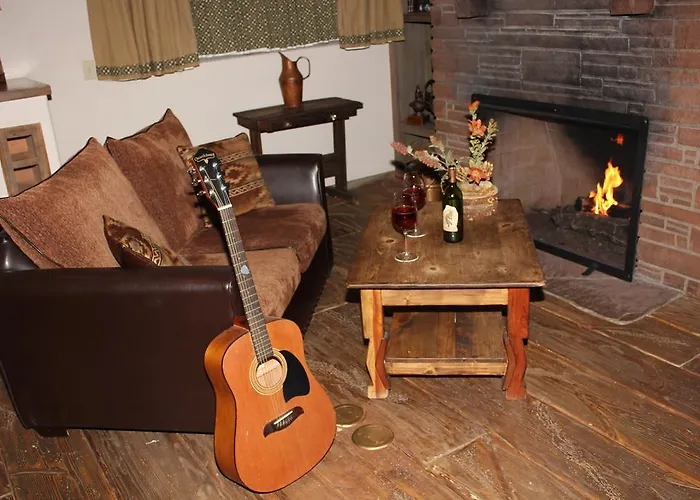 Adobe Village Inn 4*