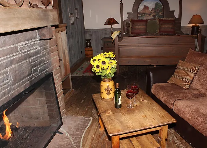 Adobe Village 4*